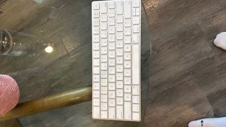 Apple Magic Keyboard (A1644) – Bluetooth Wireless – Works Perfect