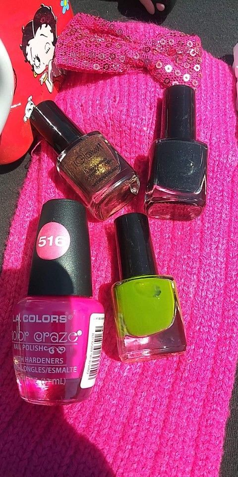 🩷 Finger Nail Polish