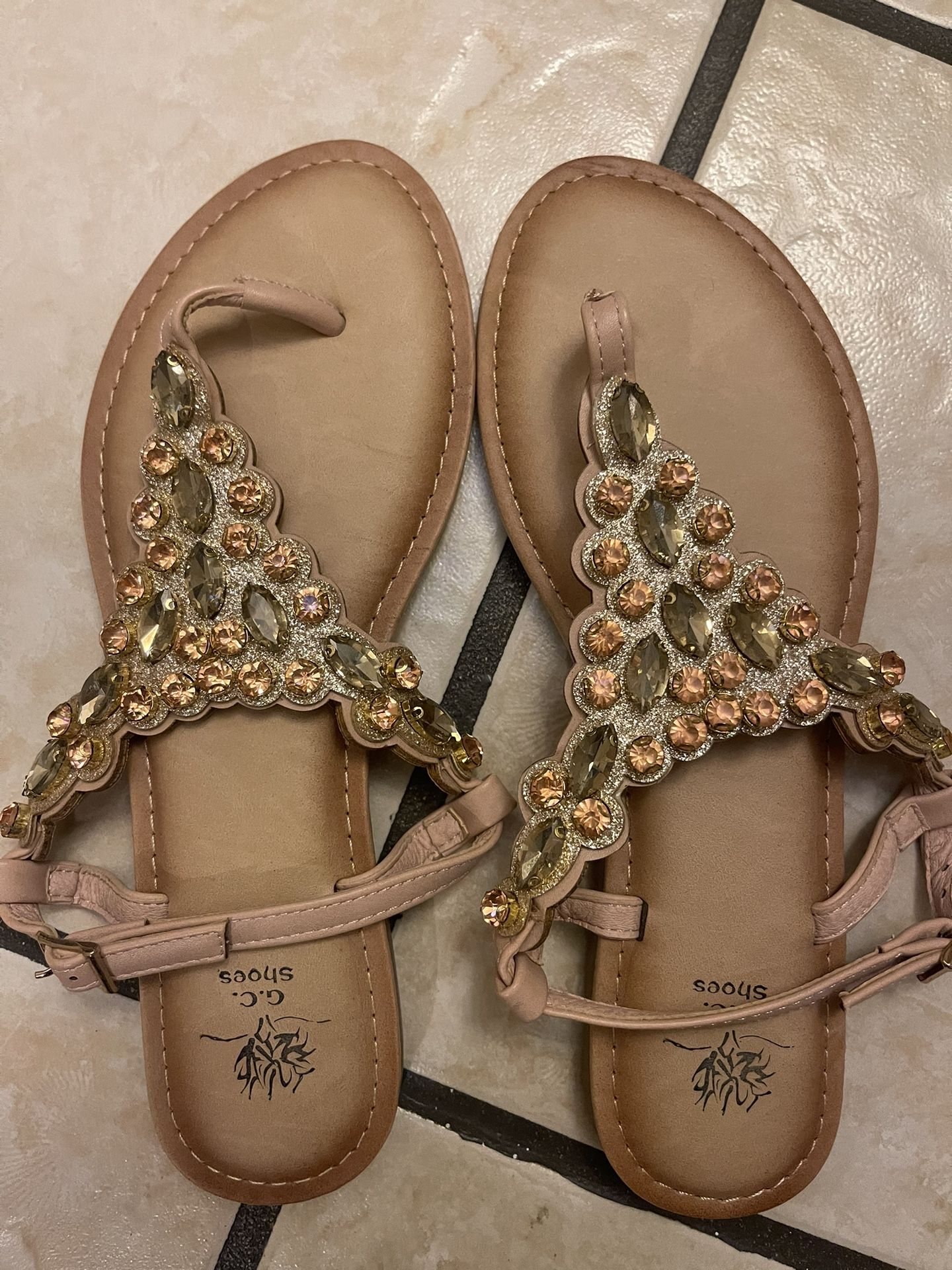 Women’s jewel sandal size 9