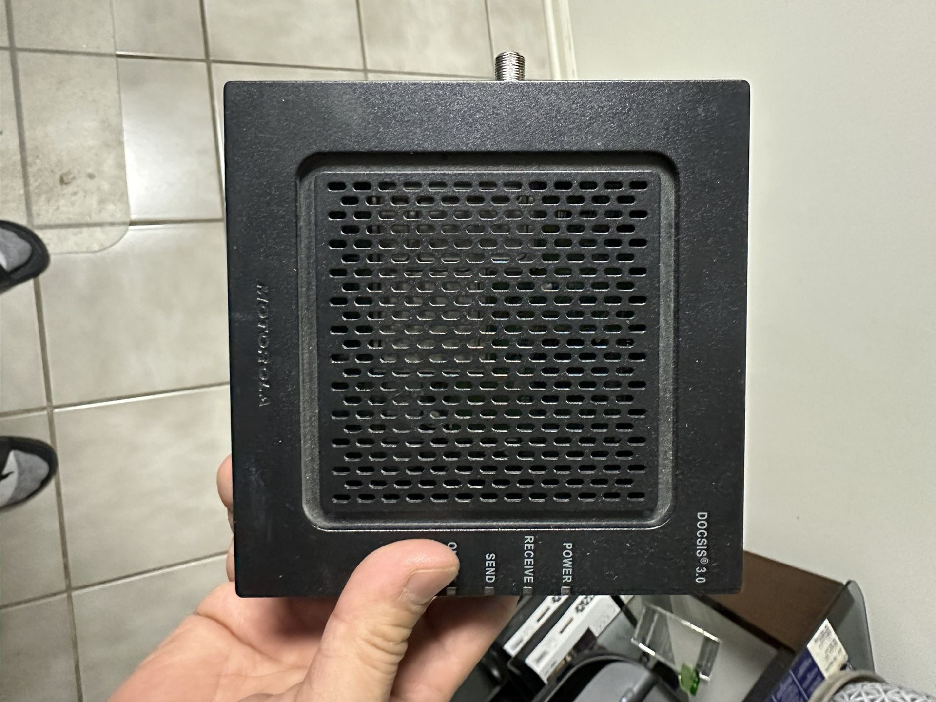 Motorola Cable Modem - No Charger