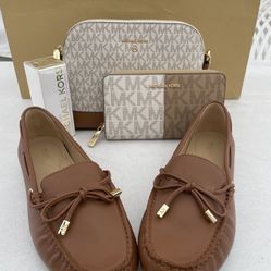 Michael Kors Set NWT  Women's Sutton Moccasin Flat Loafers size 8 Serious inquiries only Pick up location in the city of Pico Rivera 