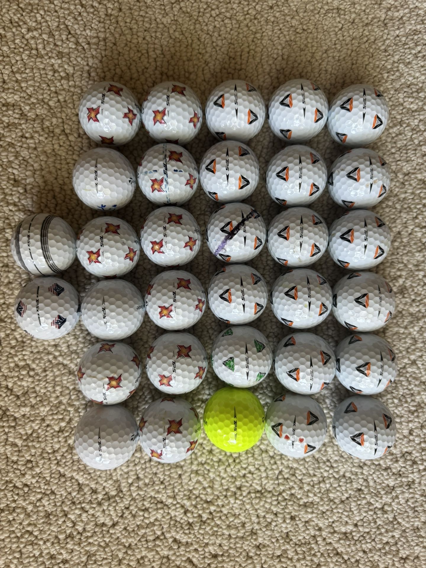 30 TaylorMade TP5 and 2 TP5x golf balls
