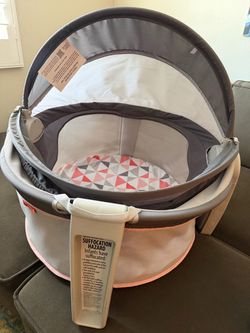 Portable baby bed