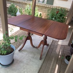 Antique Mahogany Dropleaf Table