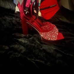 Pink heels - size 10