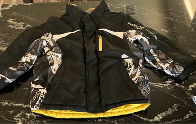 Jacket for boys size 5/6t