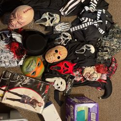 Halloween Costumes 