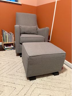 Monte Luca Glider Rocking Chair with Gliding Ottoman in Grey