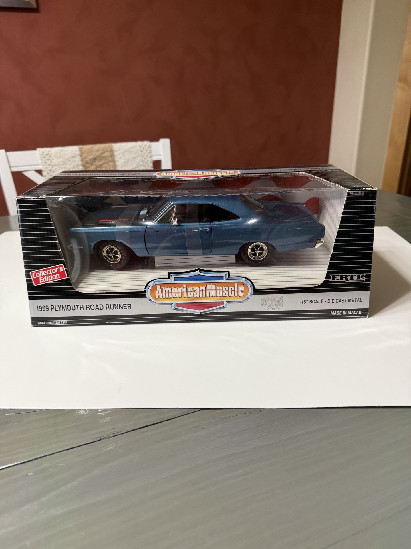 1969 Plymouth Road Runner 1:18 Scale Die-Cast Model - Collector’s Edition