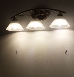 Three Lamp Bathroom Light Fixture