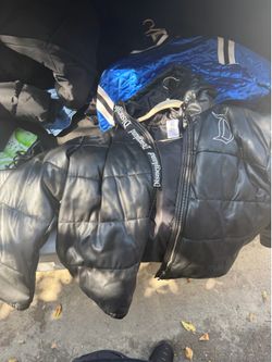 Disney Puffer Jacket Size Medium