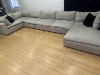 Sectional couch