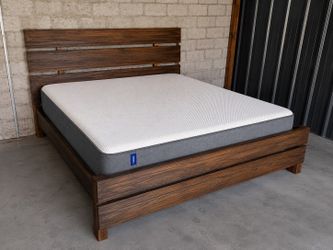 Capser memory foam brown wood king bed set