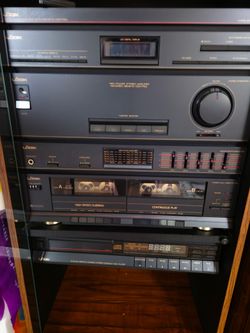 Logik vintage multi-in-one stereo music system (read description for location)