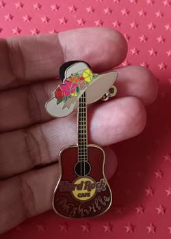 Collectible Hard Rock Cafe Nashville enamel guitar pin