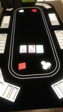 Porker mat table wut chips and 3 decks