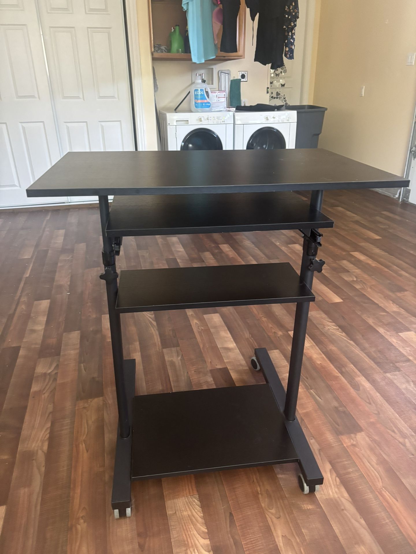 Standing Desk With Wheels