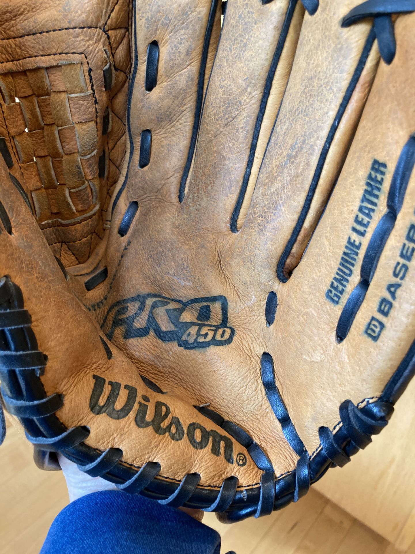 Wilson Pro450 A0450 PG115 11.5" Flex Back Leather RHT Ball Glove Ultra Soft