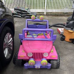 Barbie Jeep With Charger. In Good Condition. Pick Up Only 50 Bucks.