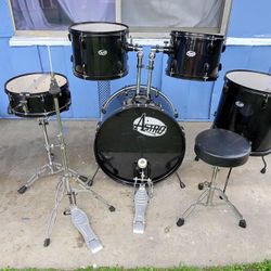 Astro Vintage Semi Pro Drum Set 