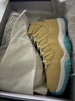 Jordan 11 h town sz10.5