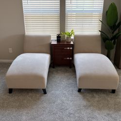 2 White Lounge Chairs 