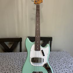 Squire classic vibe 1960 mustang bass
