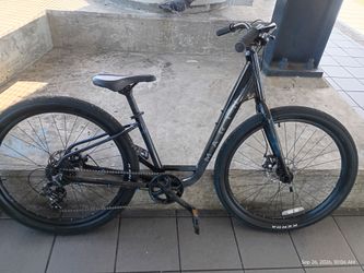 Marin Stinson 1 low step hybrid/ fat tire disc brake bike/small frame