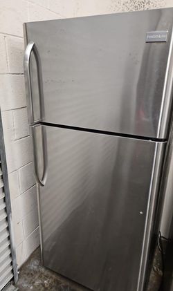 Frigidaire Top Mount Stainless Refrigerator Fridge

