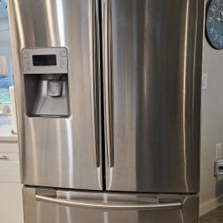 Samsung French Door Refrigerator Fridge And Freezer