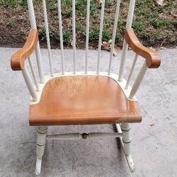Vintage Rocking Chair 