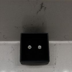 5x White Gold Plated 6mm 1.6ct VVS Moissanite Stud Earrings - $125 OBO
