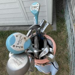 Ladies golf clubs with bag