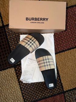 Burberry men slides size 11