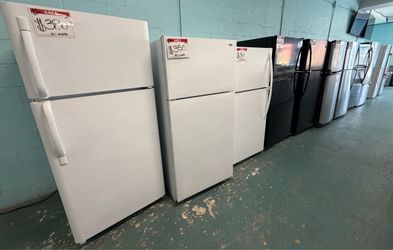 WIDE SELECTION OF TOP&BOTTOM - GREAT SHAPE