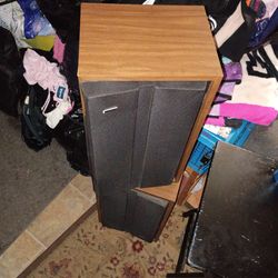 Fisher 8 inch living room speakers