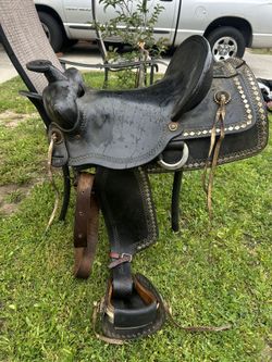 Western horse saddle
