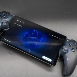 PlayStation Portal Remote Player for PS5 in excellent condition.
Barely used and works perfectly. Screen is clean and device has been well cared for.
