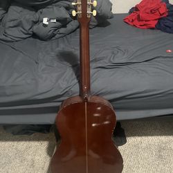 Guitar hohner need strings