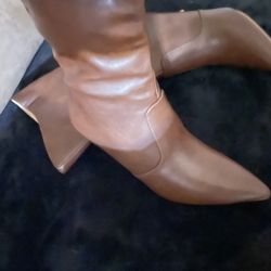 Coutgo Brand New Woman's Boots