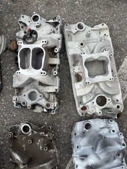 Small Block Chevy Edelbrock Intake Manifold Sbc 4 barrel high-performance intake