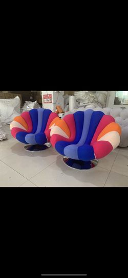 Circular Swivel Side Chair