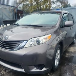 2011 Toyota Sienna