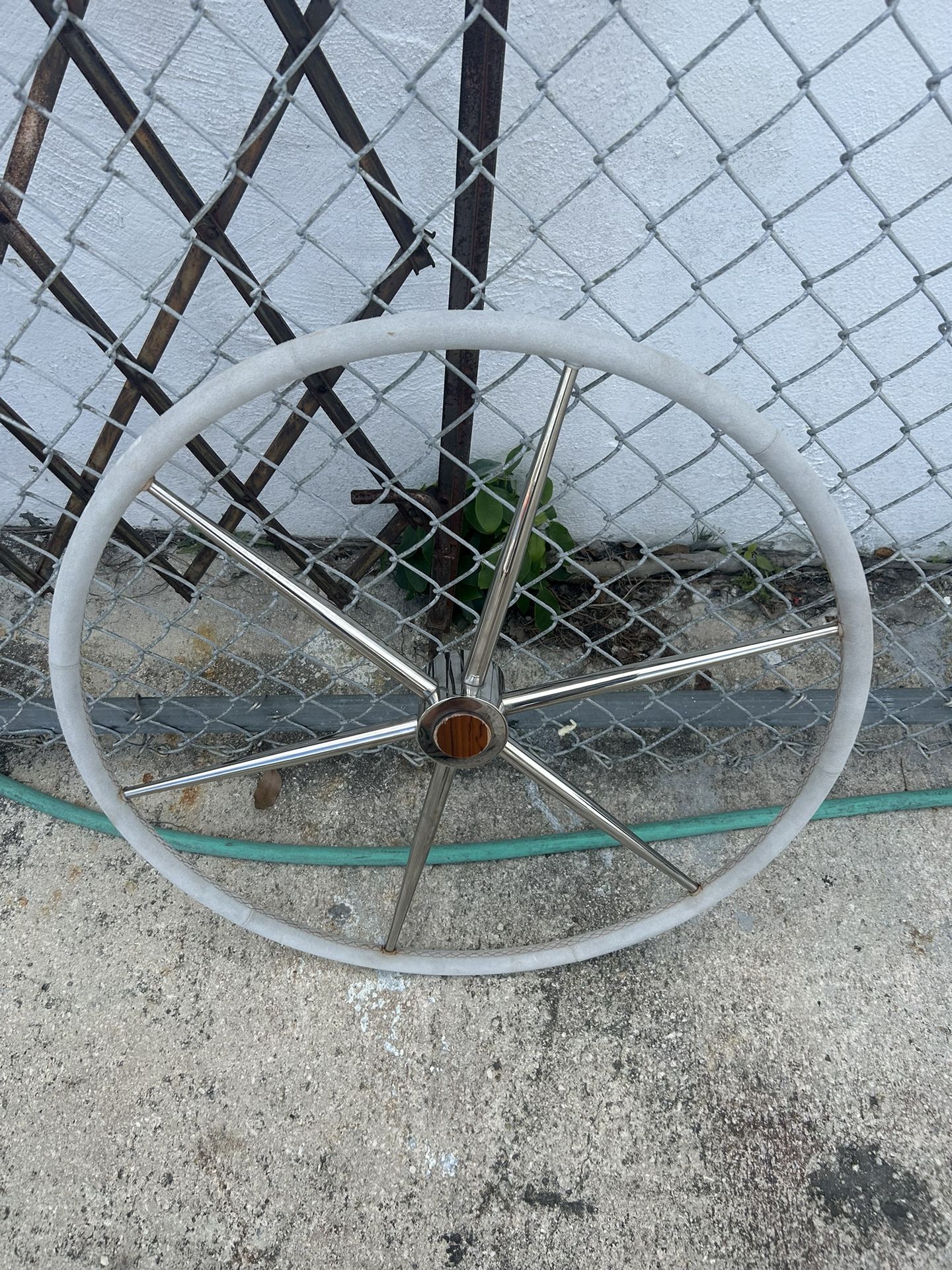 SailBoat Steering Wheel  !! 