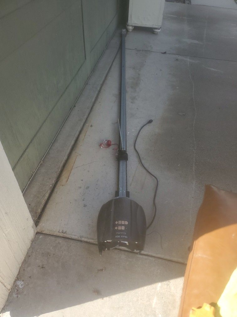 Garage Door Open Model 1024 Genie Pro