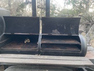 Bbq pit smoker on trailer