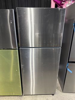 Brand new Samsung 18 cu. ft. Standard Depth Top Freezer Refrigerator in Stainless Steel with Garage Ready Cooling