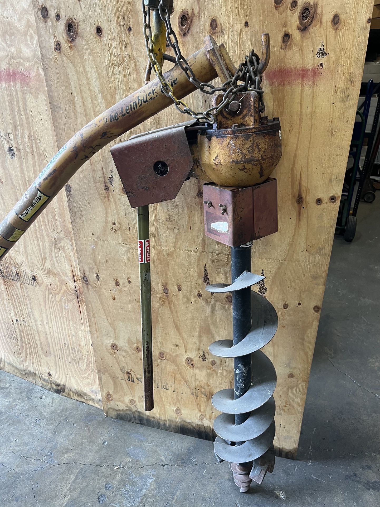 Leinbach Model L-7300, 3 Point Hitch Post Hole Digger - Auger