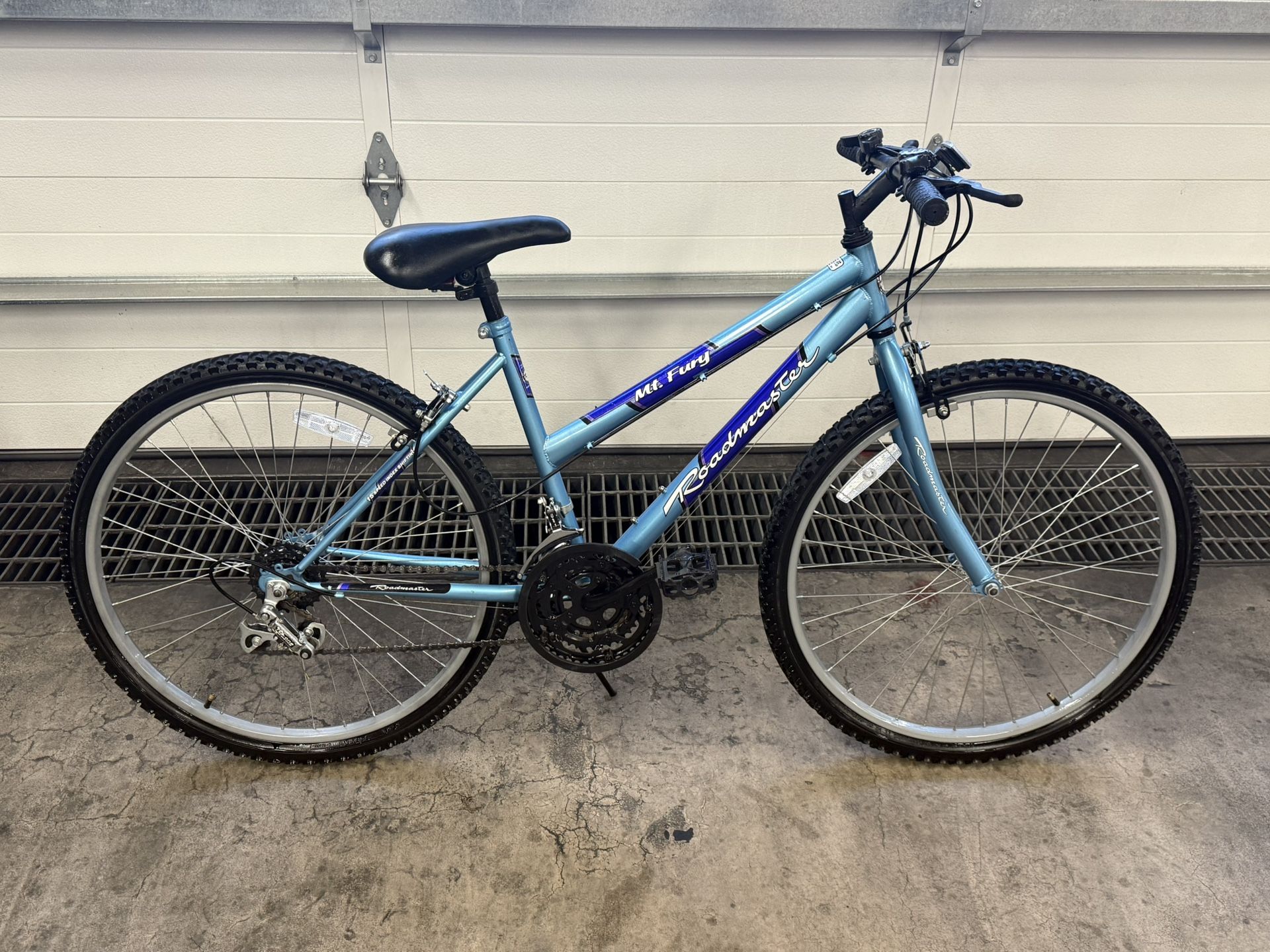 Roadmaster 15 Speed Mountain Bike