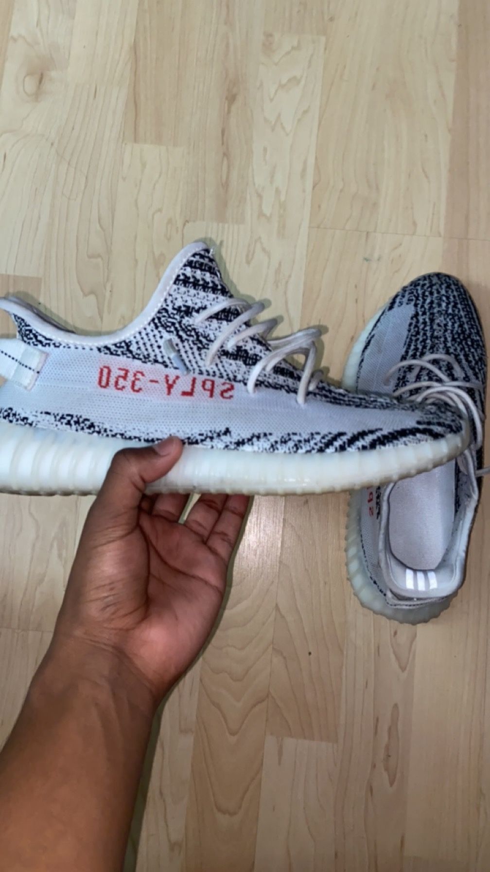 Yeezy 350 V2 Zebra